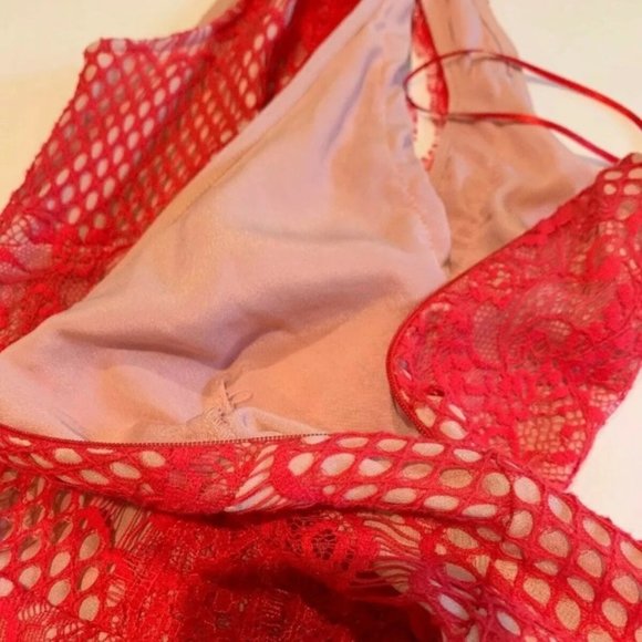 Stylestalker Elliot Circle Lace One Shoulder Dress - Picture 8 of 14